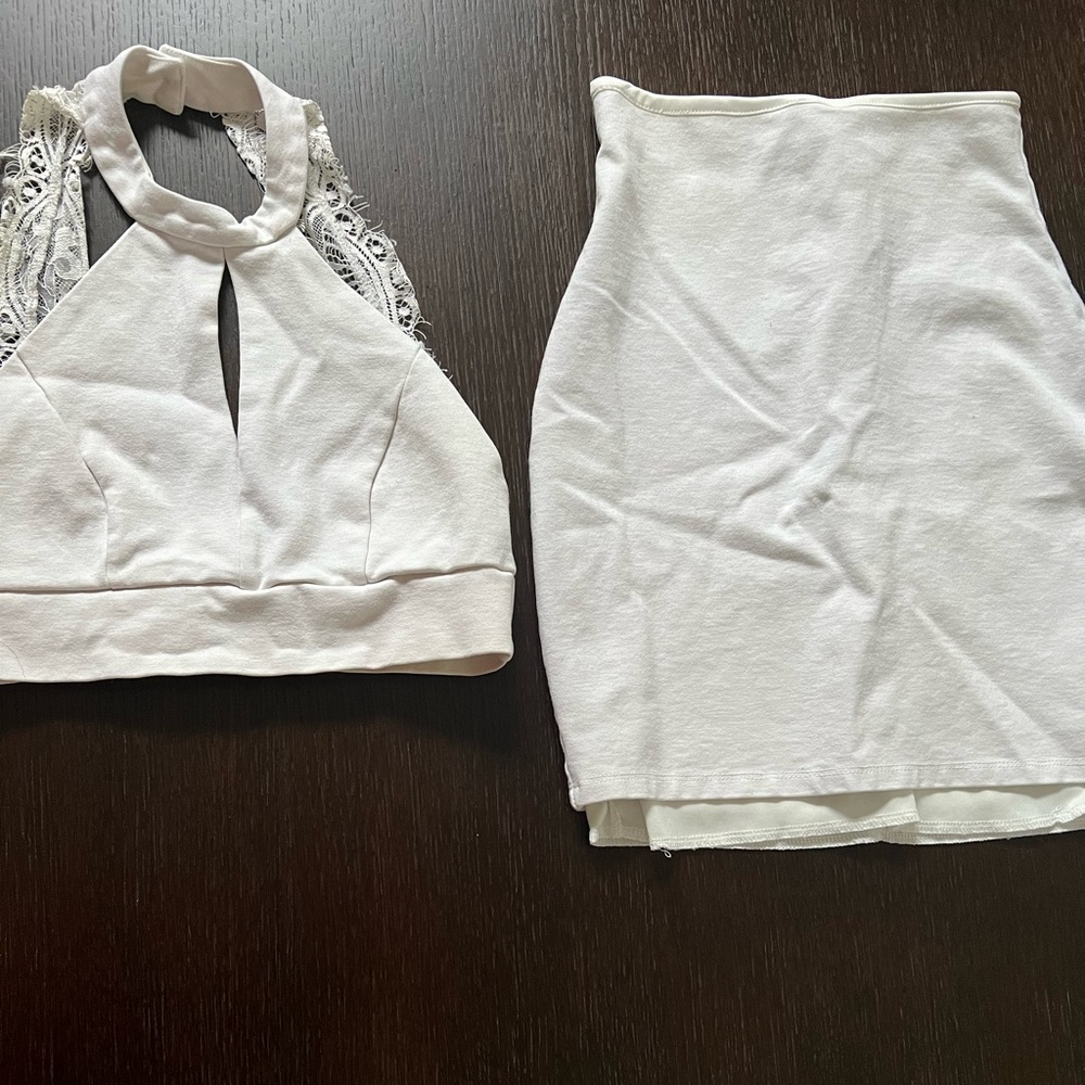 WHITE LULUS TWO PIECE SET SIZE XS